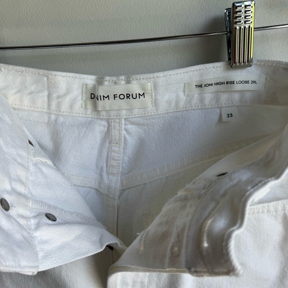 ARITZIA Denim Forum The Joni High Rise Loose White Jeans Organic Cotton size 23 - Picture 8 of 10